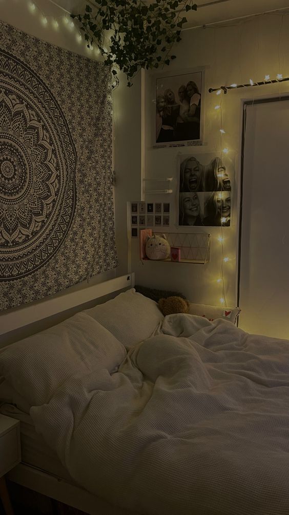 discover Aesthetic fairy lights in the bedroom 