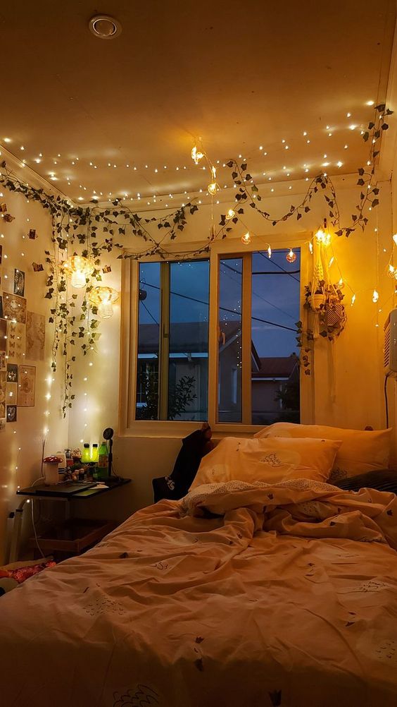 Aesthetic fairy lights for your bedroom 