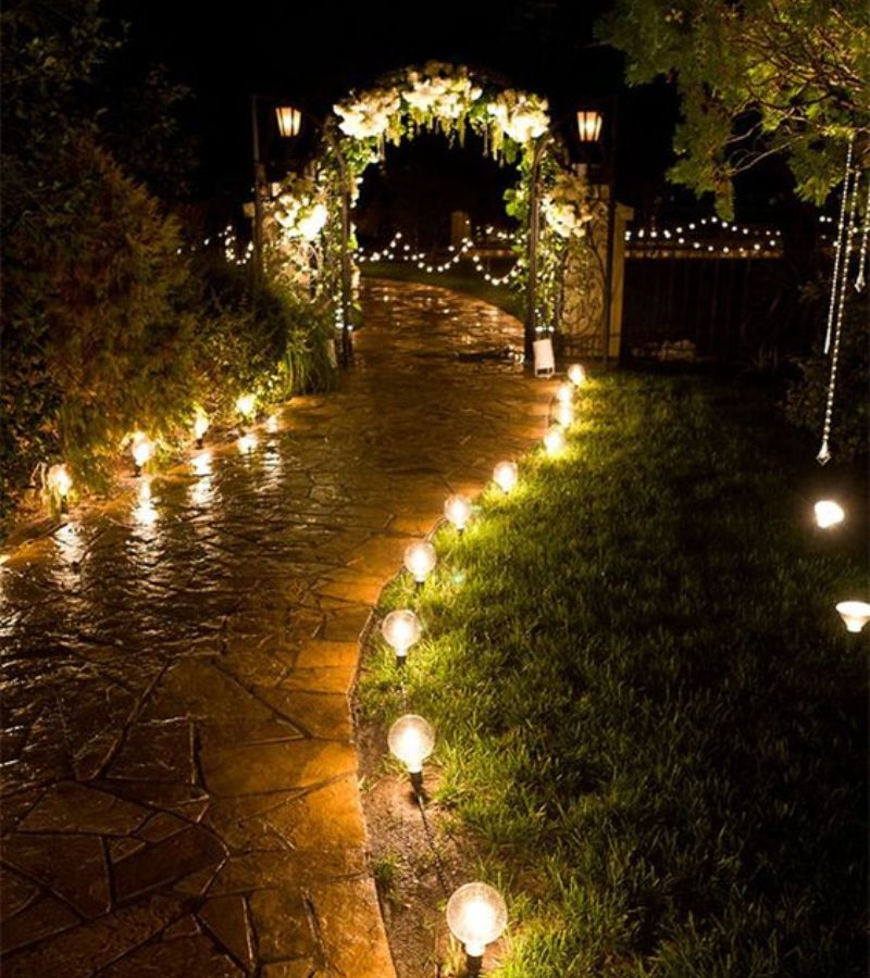 Pathway lights for a royal garden