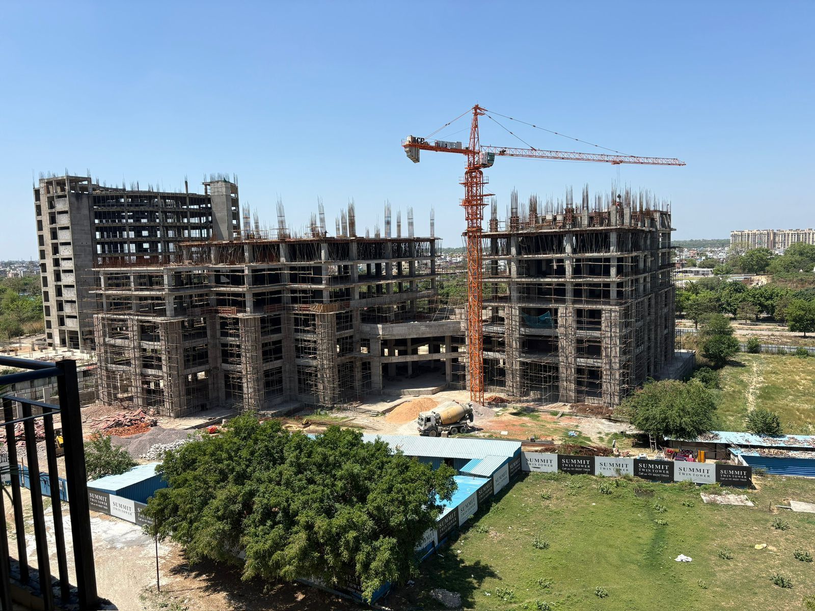 Ansal API Sushant Golf City Commercial Properties for resale in Ansal ...
