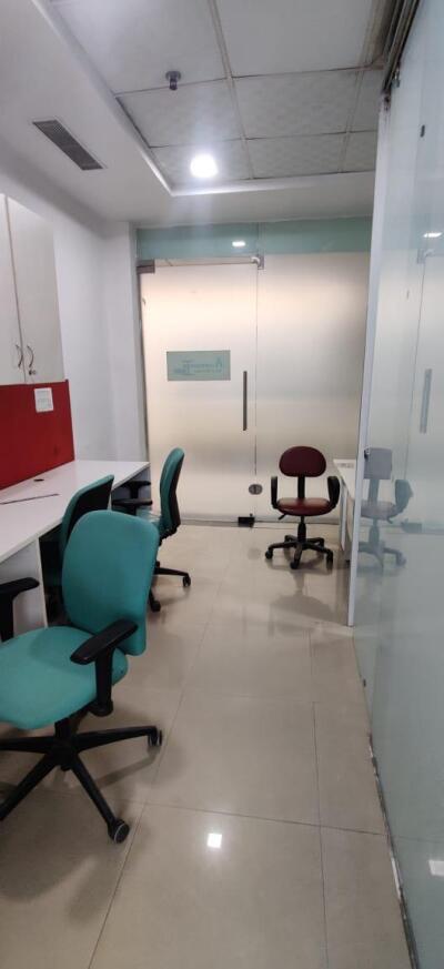 Ready To Move Office Space In Jasola Delhi South - 510 Sq. Ft.