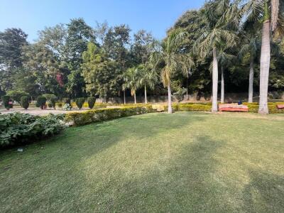 Property near Arjan garh metro station South Delhi Real Estate