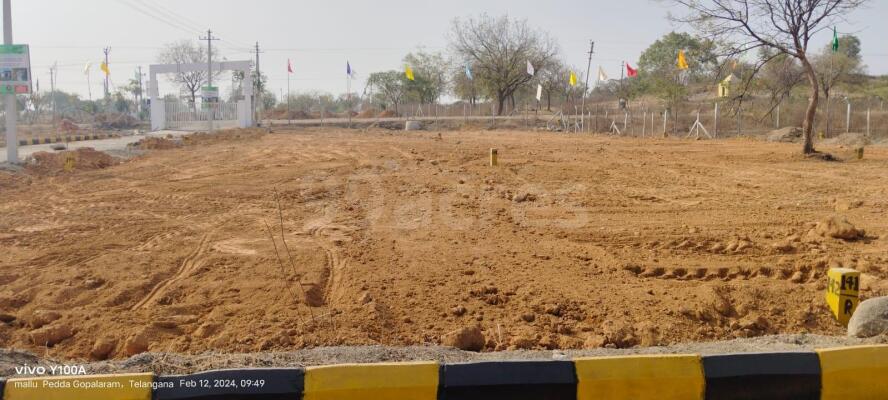 East Facing Plots in Huda Colony Hyderabad - 1+ East Facing Land ...