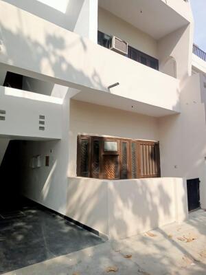 ₹71 Lac, 3 bhk Residential Apartment in Pakhowal Road - Building