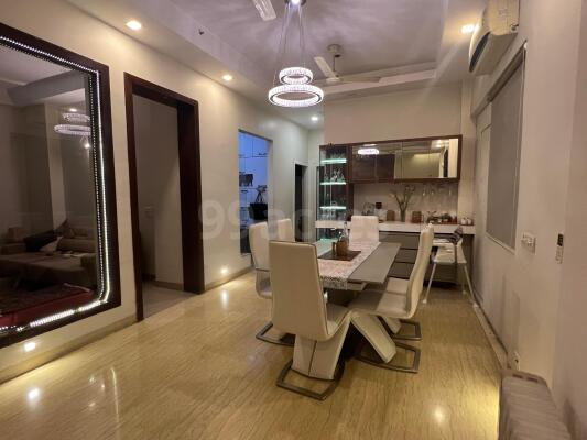 4 BHK Apartment / Flat for sale in Mahagun Moderne Sector 78 Noida ...