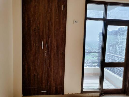 3 BHK Apartment / Flat for sale in RPS Savana Sector 88 Faridabad ...