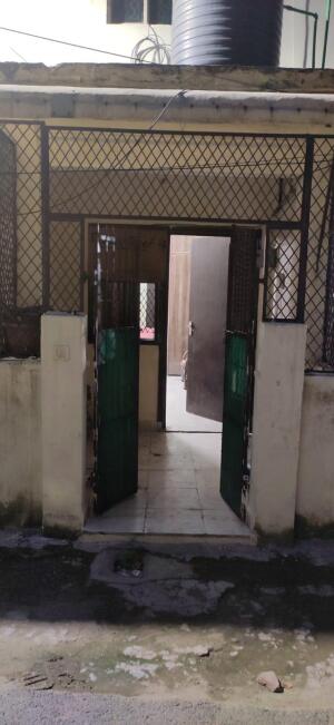 1 BHK Apartment / Flat for sale in DDA Flats Vikas Puri West Delhi - 40 ...