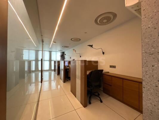 Ready to move Office Space in Ratnaakar Nine Square Vastrapur Ahmedabad ...