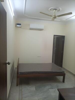 Resale 4 Bhk Flats In Block W Greater Kailash 1, Delhi - 8+ Properties