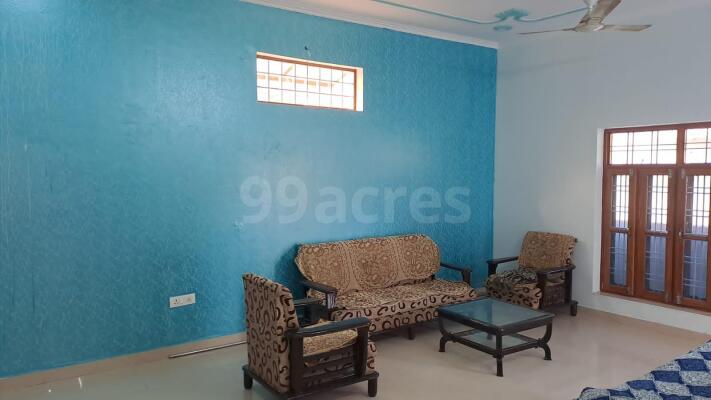 House For Sale In Old Survey Road Dehradun House in Chakrata Road Dehradun from 1.5 crores to 2 crores - 11+ House