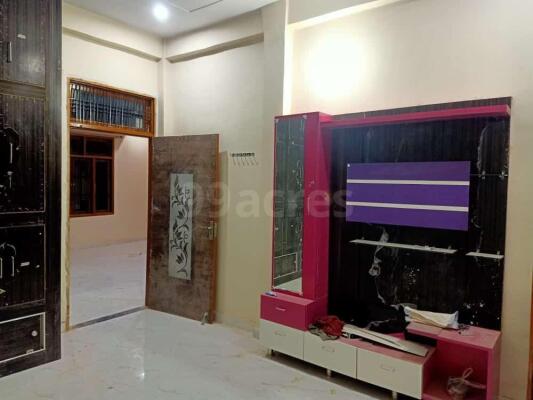 ₹46 Lac, 2 bhk House/Villa in Rajaji Puram - Bedroom