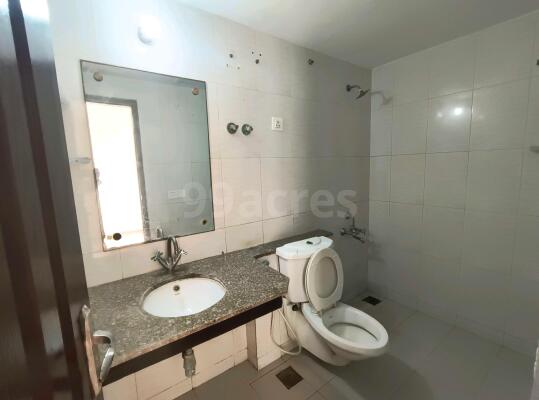 3 BHK Flat for rent in Sector 110, Noida