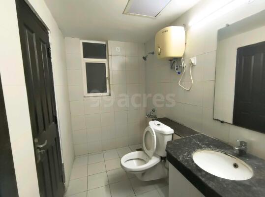3 BHK Flat for rent in Sector 110, Noida