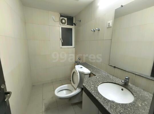 3 BHK Flat for rent in Sector 110, Noida