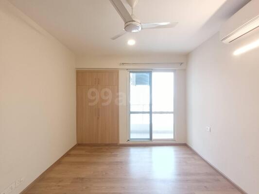 3 BHK Flat for rent in Sector 110, Noida