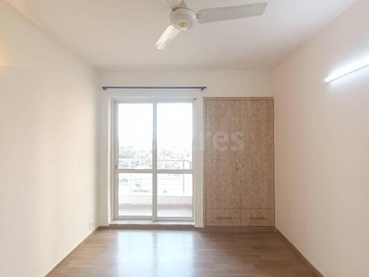 3 BHK Flat for rent in Sector 110, Noida
