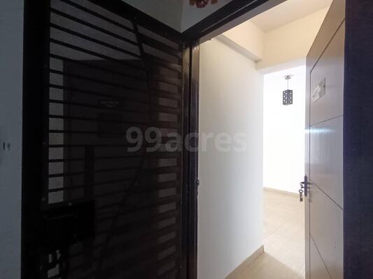 3 BHK Flat for rent in Sector 110, Noida