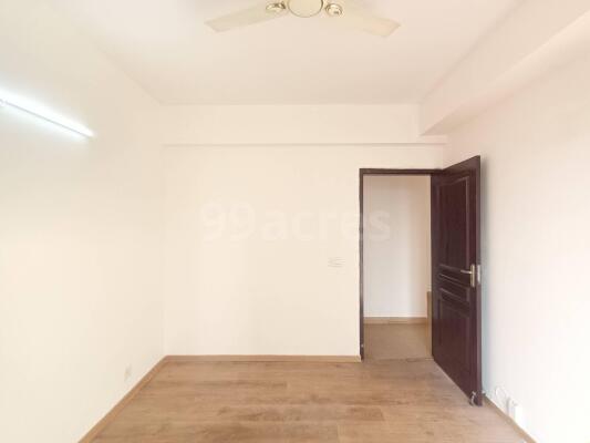 3 BHK Flat for rent in Sector 110, Noida