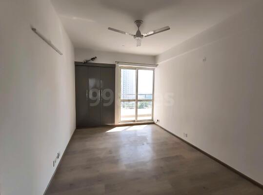 3 BHK Flat for rent in Sector 110, Noida