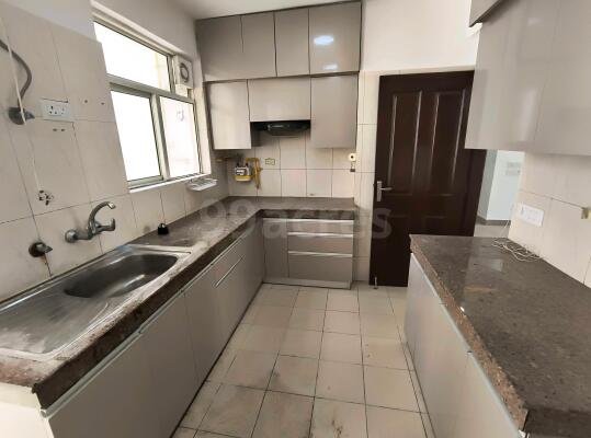 3 BHK Flat for rent in Sector 110, Noida