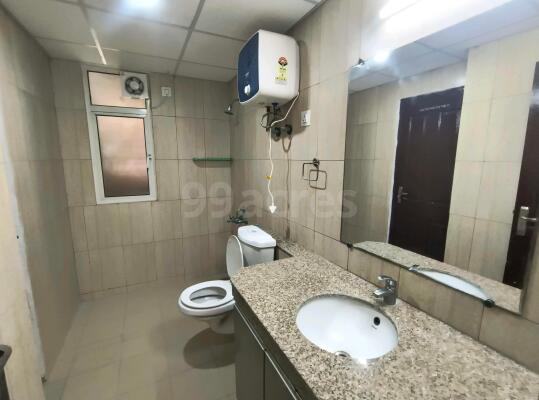 3 BHK Flat for rent in Sector 110, Noida