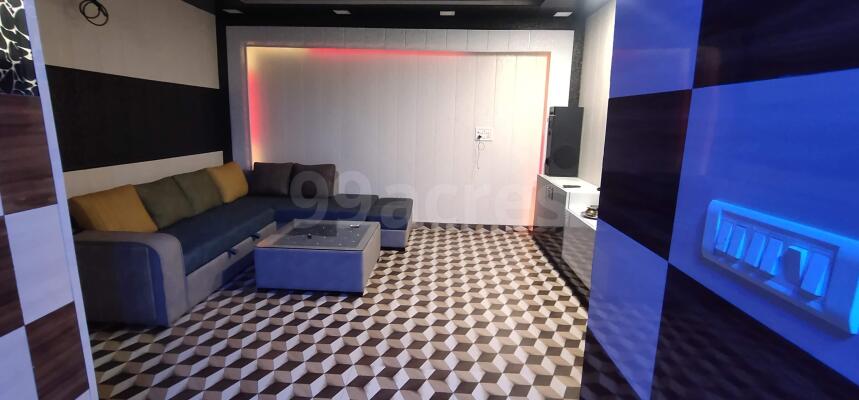 4 BHK House / Villa for sale in Guru Nanak Dev Colony Delhi - 440 Sq. Ft.