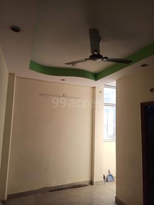 ₹42.5 Lac, 2 bhk Builder Floor in Shahdara - Hall