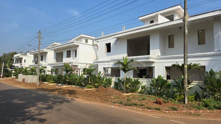 ₹5.4 Crore, 3 bhk House/Villa in Mandrem - House