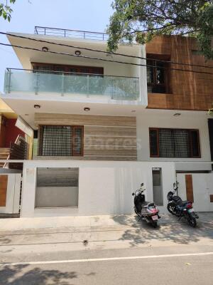 3 BHK House / Villa for sale in 7th Block Jayanagar Bangalore - 4800 Sq ...