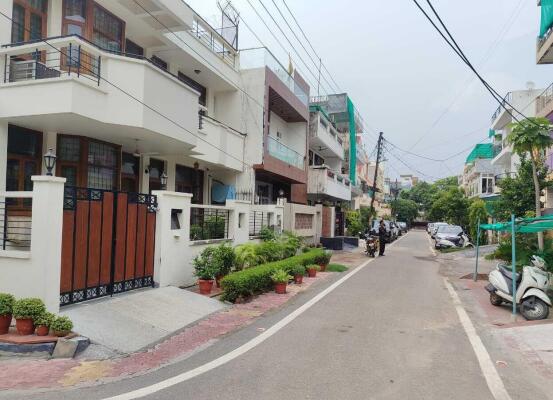 Villas in C Block Sector 39, Noida | Villas for Sale in C Block Sector ...