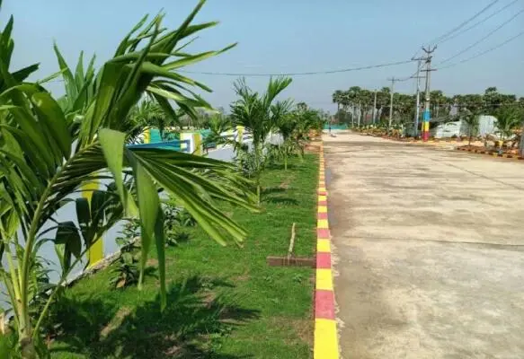 Page 41 - 900 sq yard to 1800 sq yard - Plot for sale in Andhra Pradesh