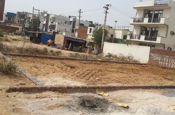 Residential land / Plot for sale in Sector 57 Gurgaon - 286 Sq. Yard.