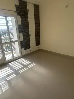 Property for rent in in Awadh Vihar Yojna Lucknow between 10000 to 20000.