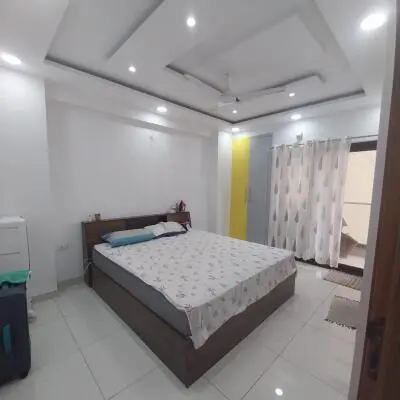 1 RK for rent in Amar Shaheed Path Lucknow | 5+ 1 RK Flats / Studio ...