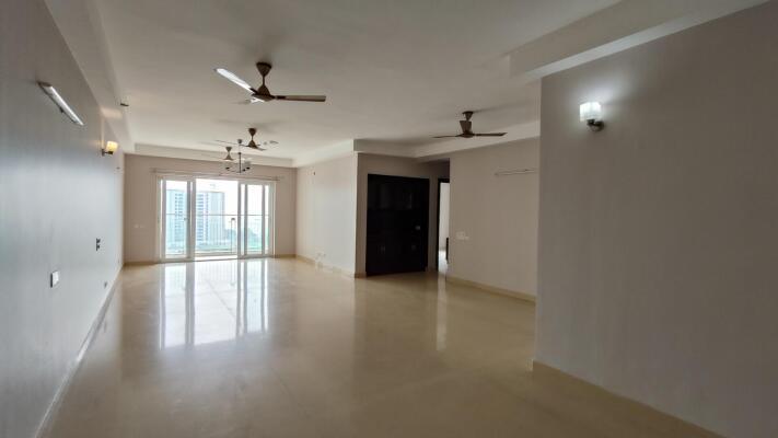 4 BHK Flat in Marine Drive, Kochi 2