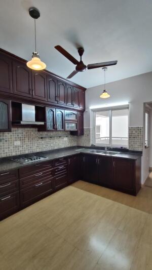 4 BHK Flat in Marine Drive, Kochi 4