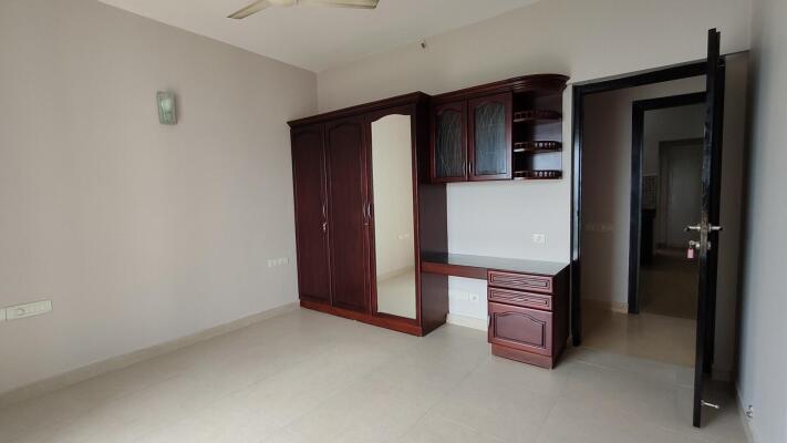 4 BHK Flat in Marine Drive, Kochi 5