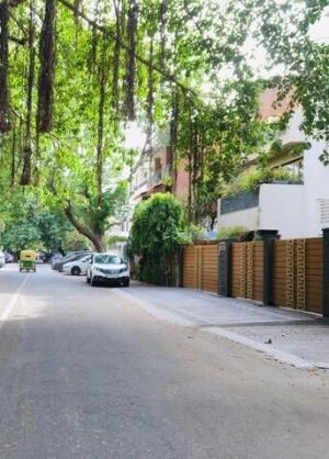6 BHK House / Villa for sale in Vasant Vihar Delhi - 4050 Sq. Ft.