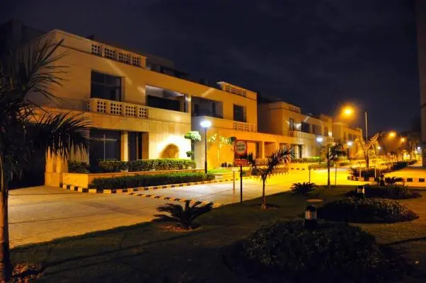 House for sale in Sector 22, Gurgaon without brokerage - 9+ House