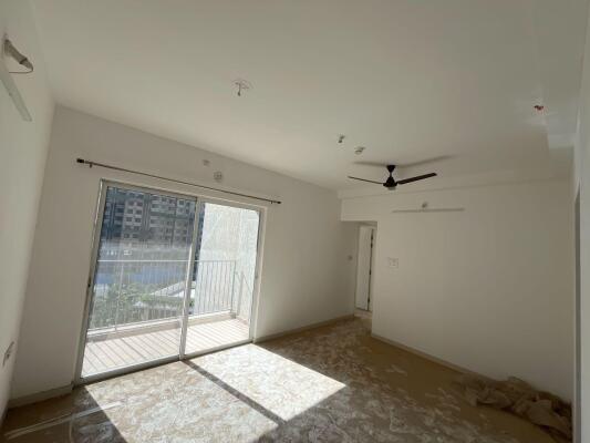 2 BHK Apartment / Flat for sale in Godrej Boulevard Kharadi Pune - 1040 ...