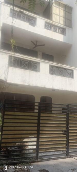 6 BHK House / Villa for sale in Sector 12 Noida - 1206 Sqft
