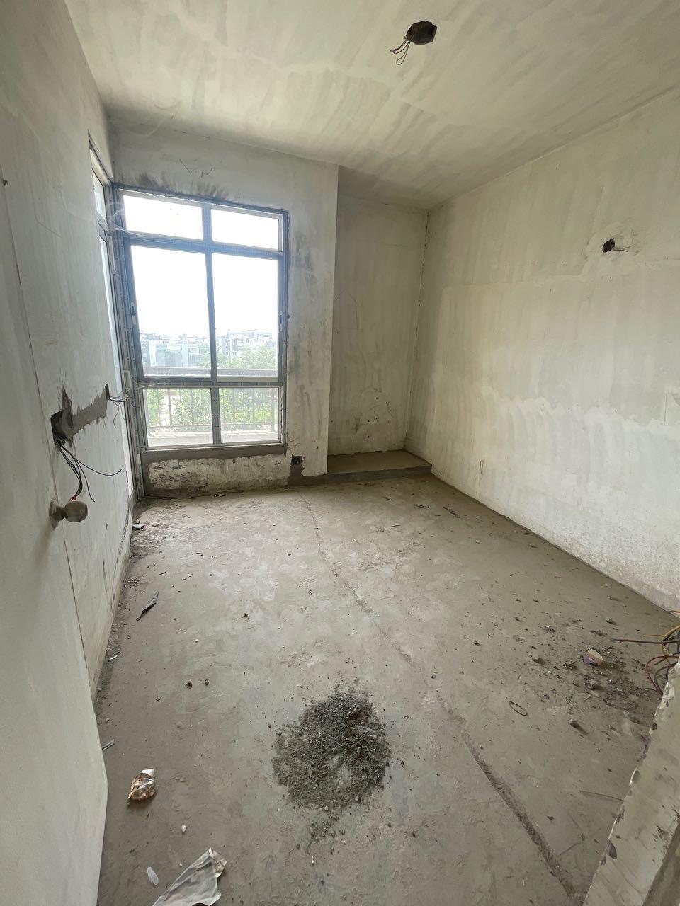 2 BHK Apartment / Flat for sale in Jaypee Greens Kensington