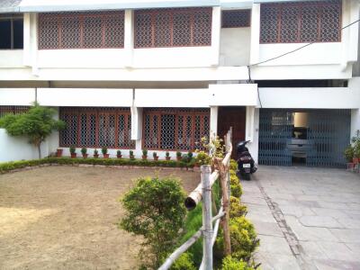 3 BHK / Bedroom House / Villa for rent in Gaur Yamuna City 16th Park ...