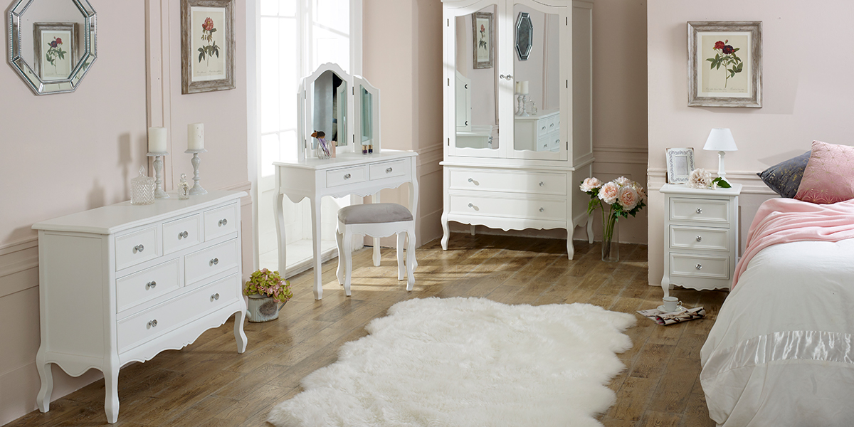 15 Coquette Room Decor Ideas: Tips to Create the Feminine Decor