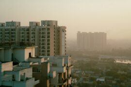 What makes Mayur Vihar, Delhi, a prime investment hub in East Delhi?